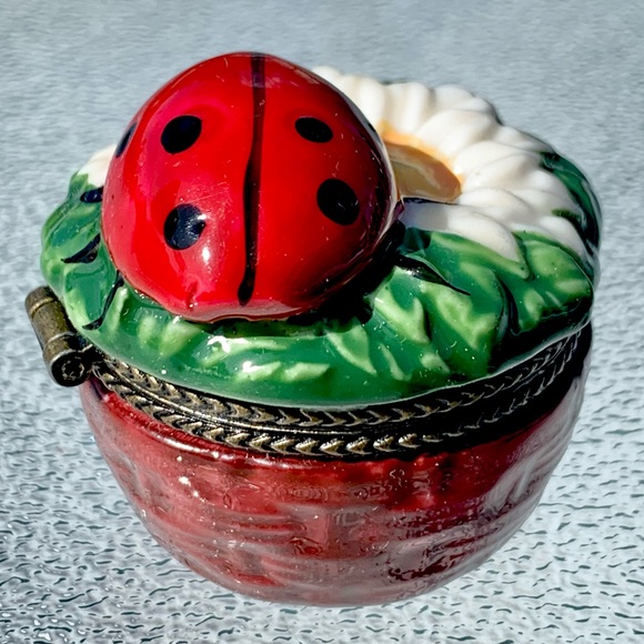 Porcelain Ladybug Floral Colorful Hinged-Lid Trinket Box - Picture 4 of 7